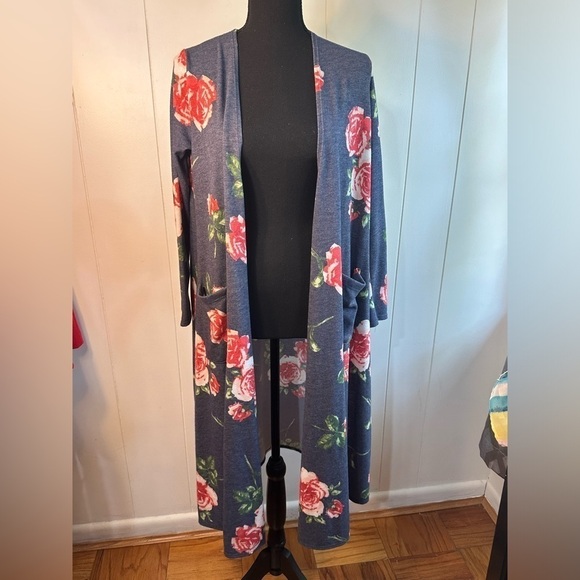 LulaRoe Women’s Navy and Pink Floral Open Cardigan Size Small - Picture 4 of 12